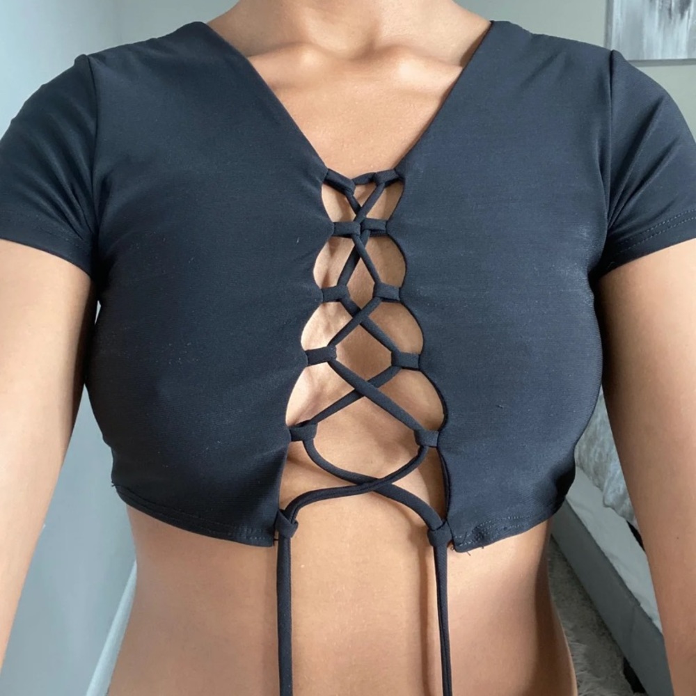 Black crop top